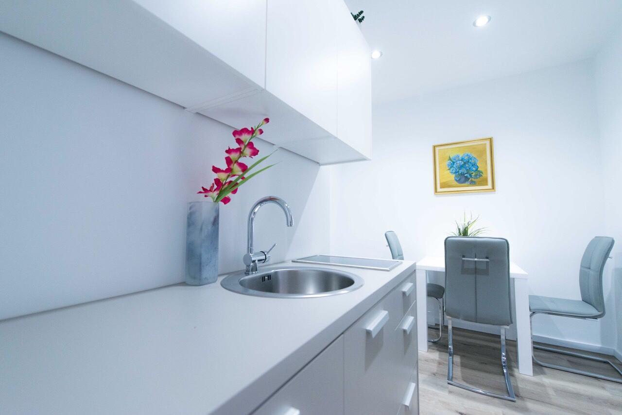 Apartma City & Free Parking Любляна Экстерьер фото